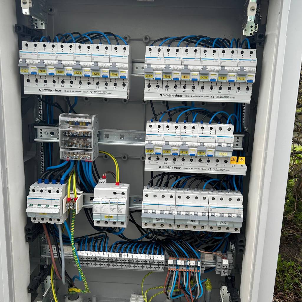 Bouw Steen - Groepenkast vervangen