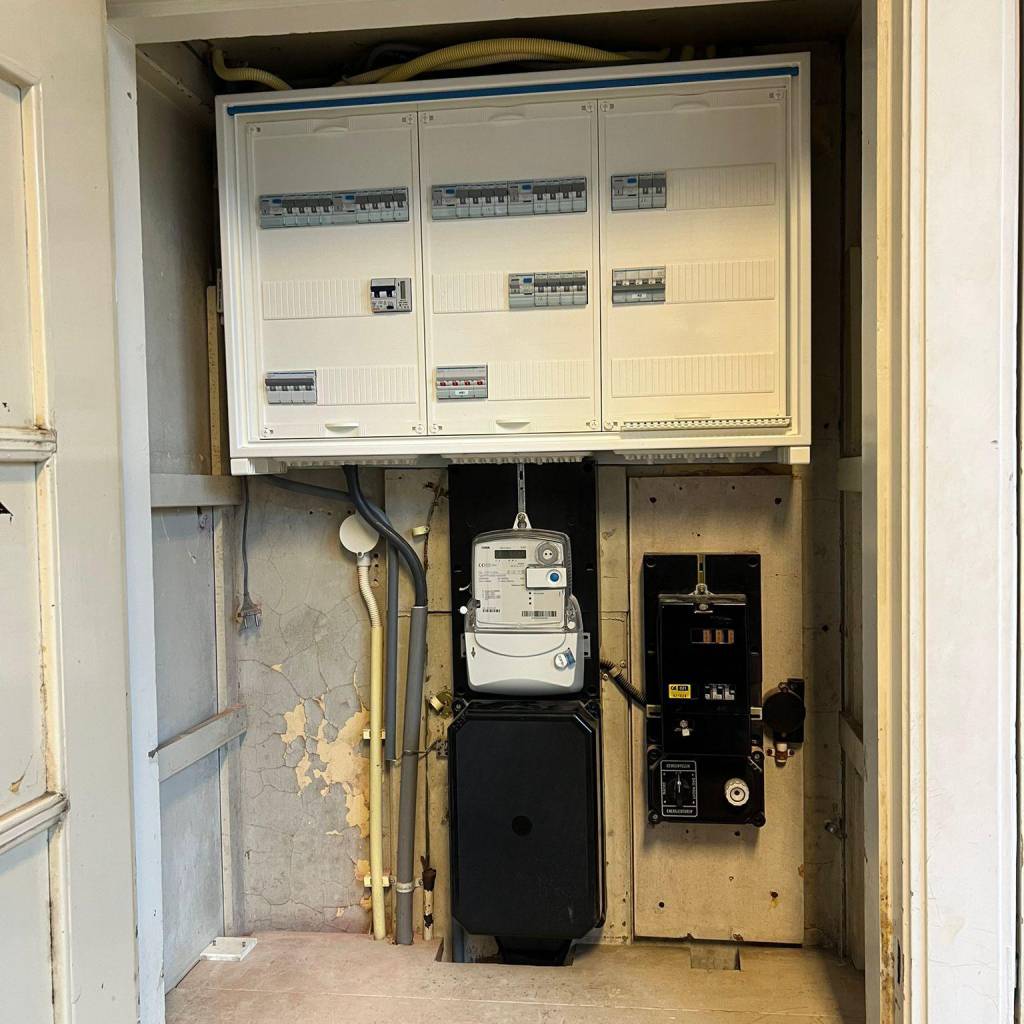 Bouw Steen - Groepenkast vervangen