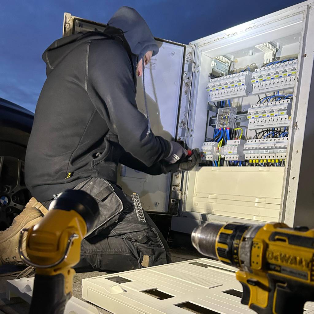 Bouw Steen - Groepenkast vervangen